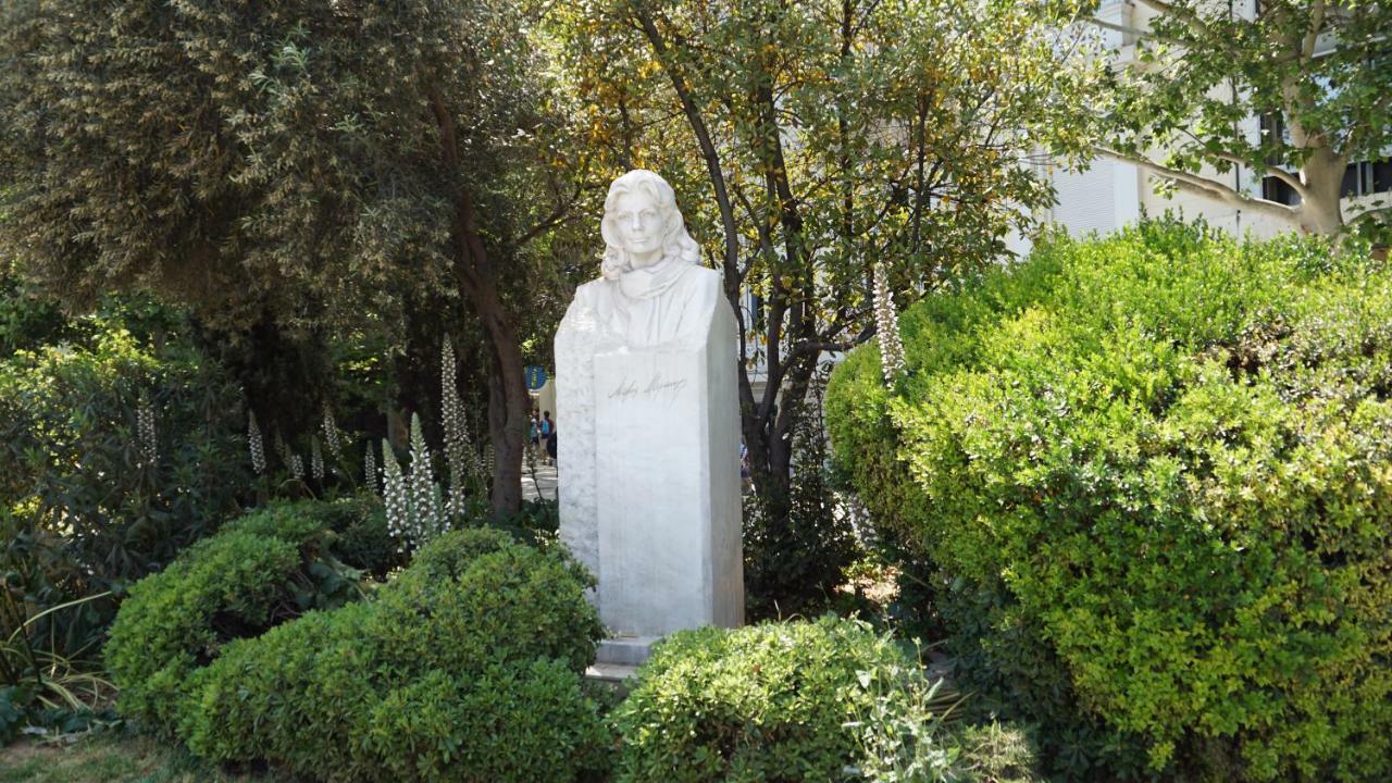 ★ Plaka, Center Of All Greek Legends ★ Афины Экстерьер фото