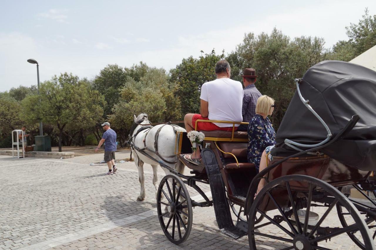 ★ Plaka, Center Of All Greek Legends ★ Афины Экстерьер фото